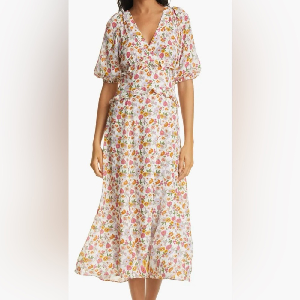 Nicole Miller Collection flattering floral dress. Perfect condition! Size L